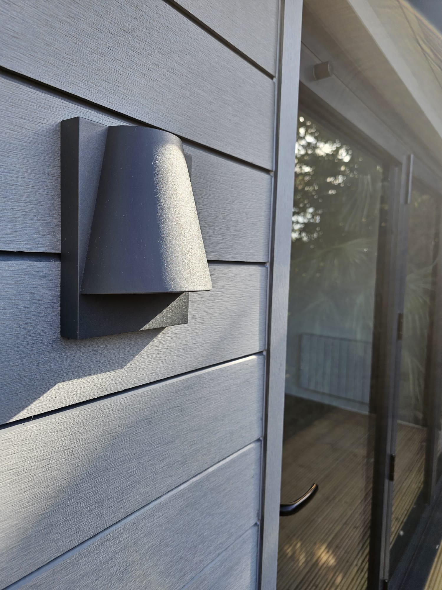 L Fowler Electrical - outsideLighting7 Kent