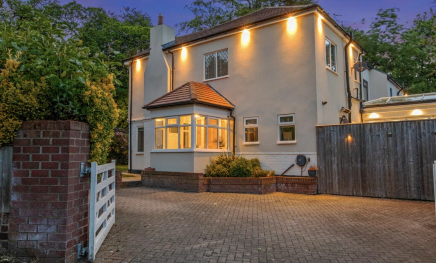 Outdoor Electrics / Liverpool