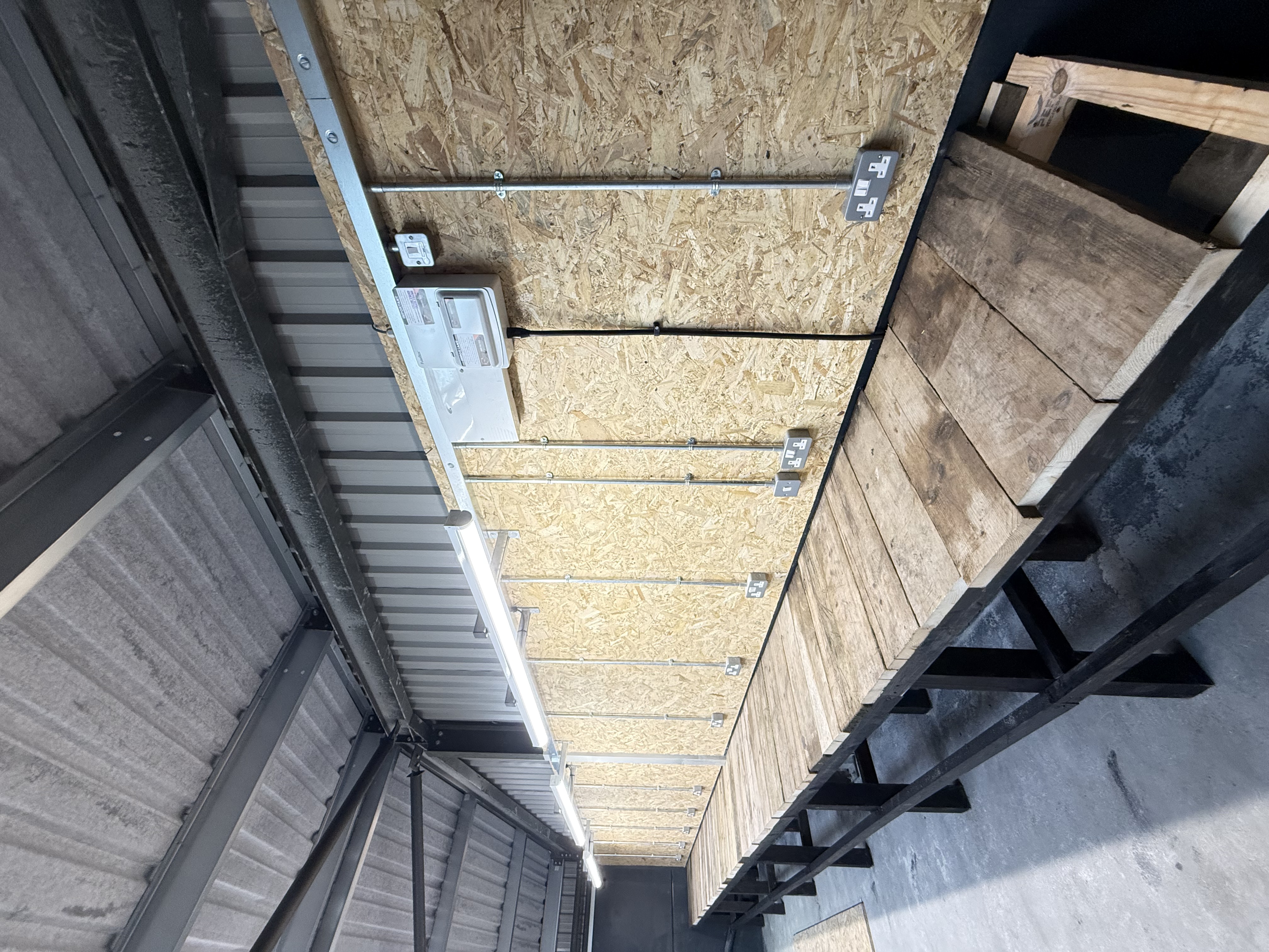 Warehouse Electrician / Liverpool